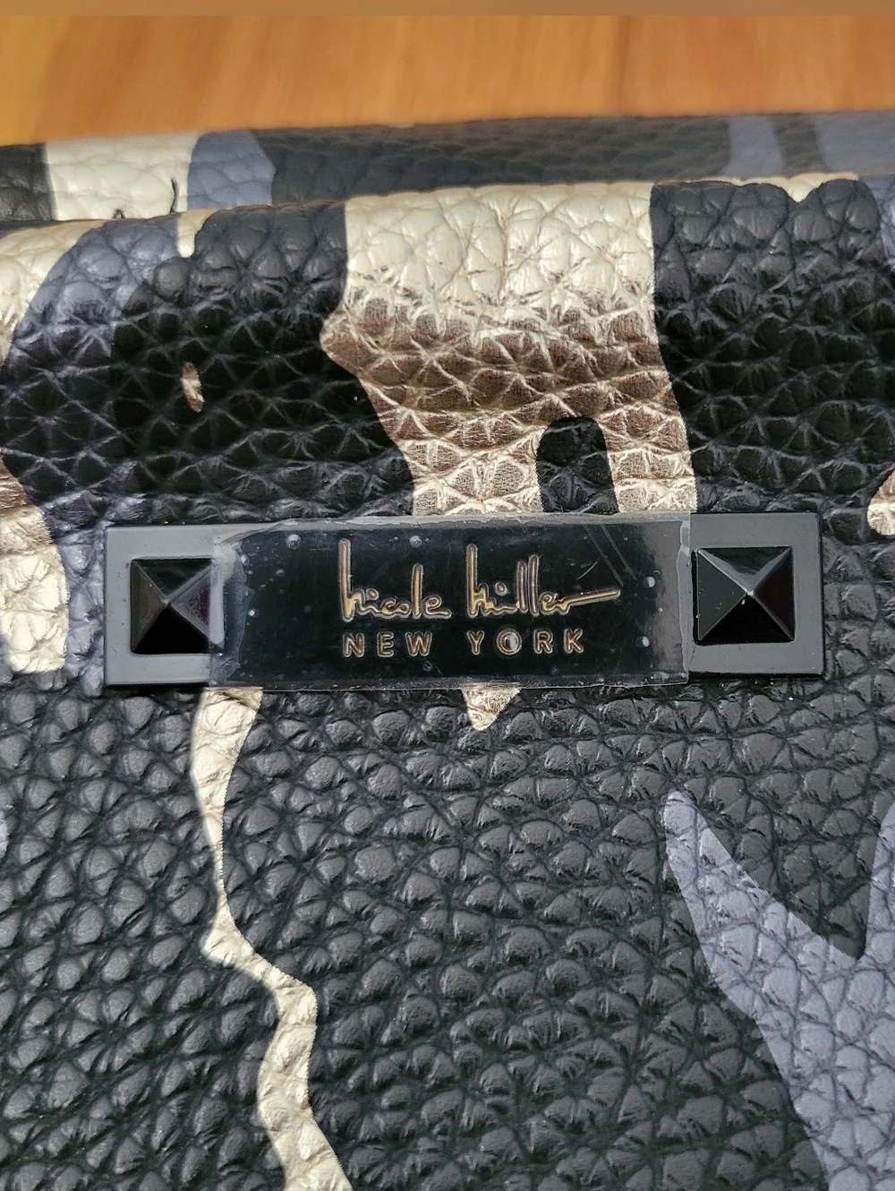 NWOT Nicole Miller Black Camoflauge Makeup Cosmetics Bag Travel Toiletries